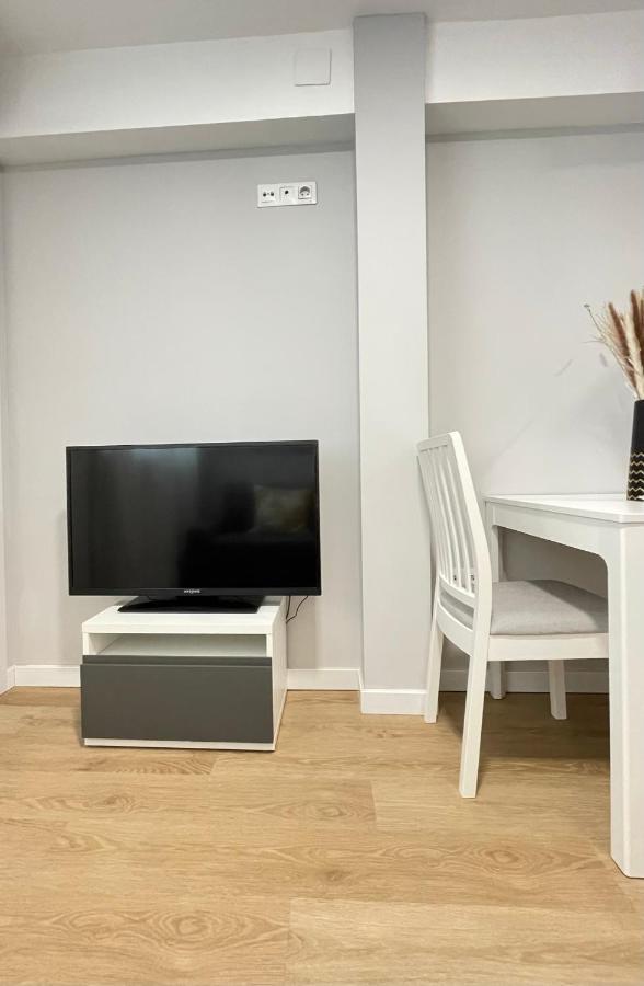 Lafrenchtouch - Relajante 1Hab Con Piscina Apartment เบนัลมาเดนา ภายนอก รูปภาพ